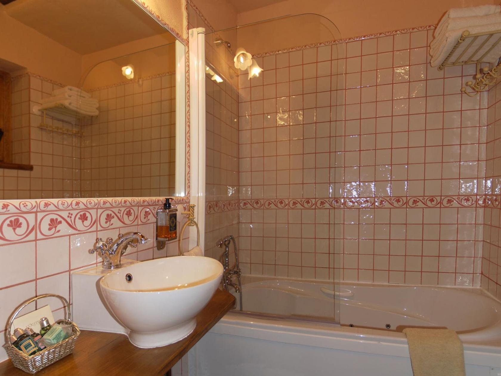 Saika Rural Apartment Manjiron Luaran gambar